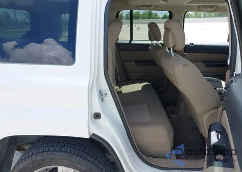 2014 Jeep Patriot Latitude from USA, damaged, VIN 1C4NJPFA8ED630764